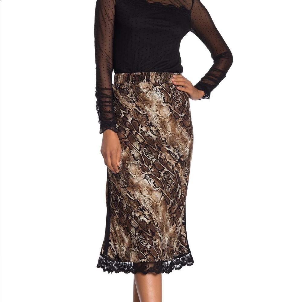 🆕 Sexy LAUNDRY by Shelli Segal Snake Print Skirt, S